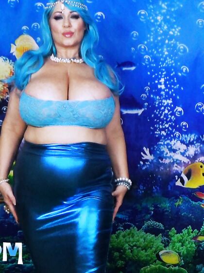 Sexy Siren of the Sea