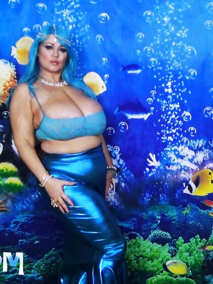 Sexy Siren of the Sea