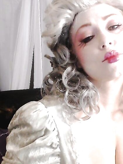Samantha 38g as Marie Antoinette