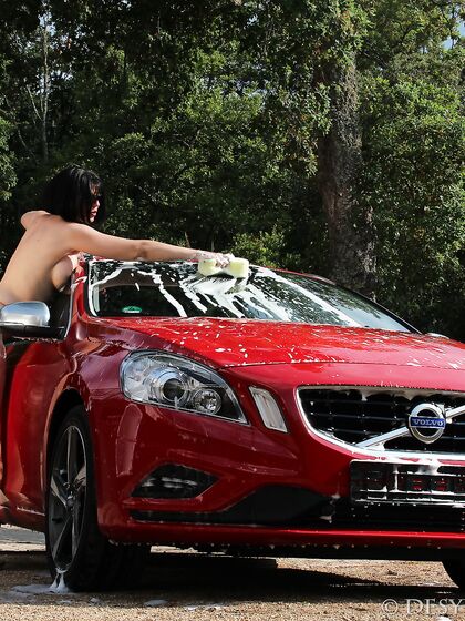 Wet Pantyhose Carwash