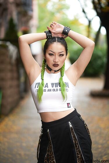 Neighborhood Baddie