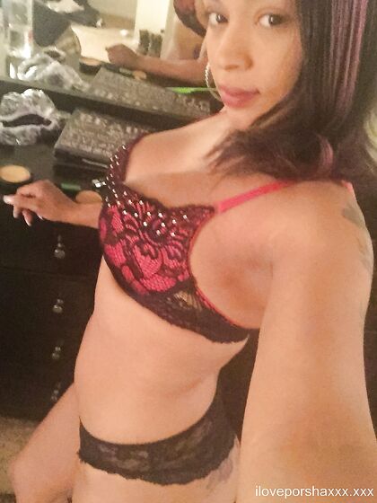 selfies from Porsha CarreraÂ 