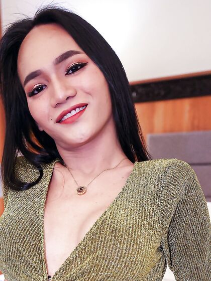 Darling On Hello Ladyboy - Set 1