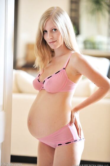 Sexy Full Titted Blonde Preggy Laya Leighton Strips Pink Lingerie And Dildos Her Beaver
