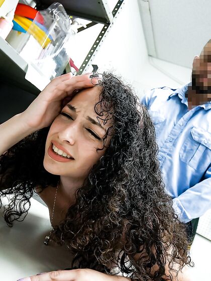 Curly-haired Gal Pixie Smalls Screwed By Cocky LP Officer