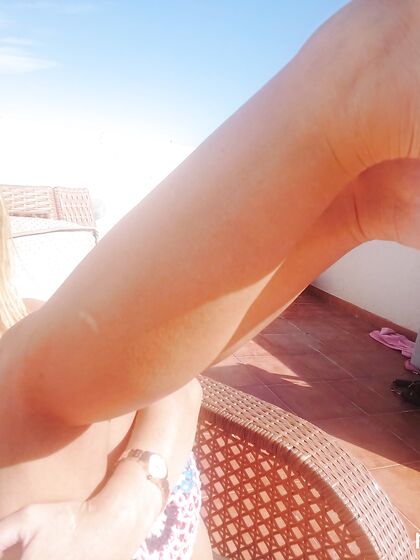 spreading and fingering in crochet shorts