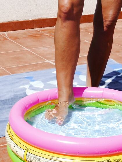 Outdoor masturbation in padding pool