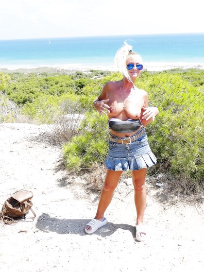 dogging outdoor public blowjobs and masturbation