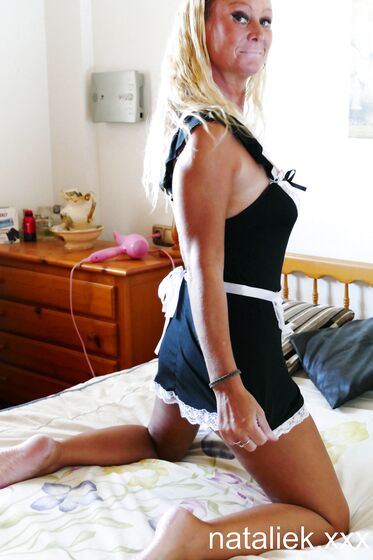 cosplay catching the maid with no panties