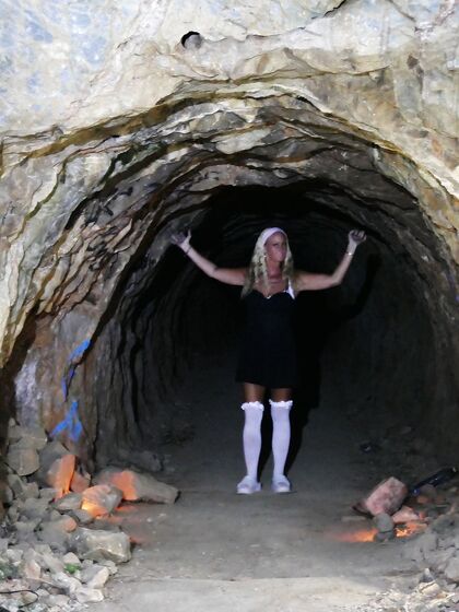 Halloween 18 The Cave
