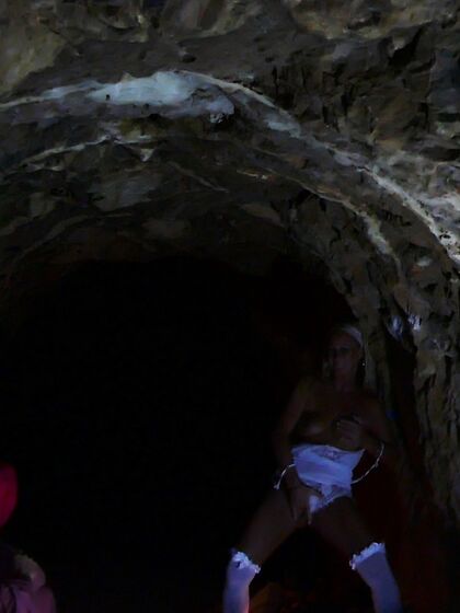Halloween 18 The Cave