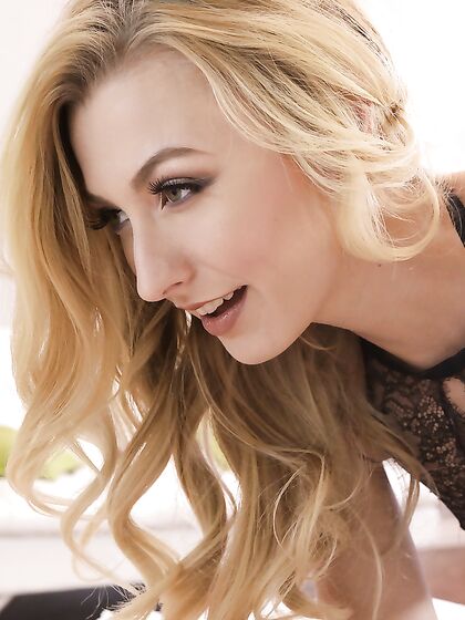 Blonde Arousal - S21:E21