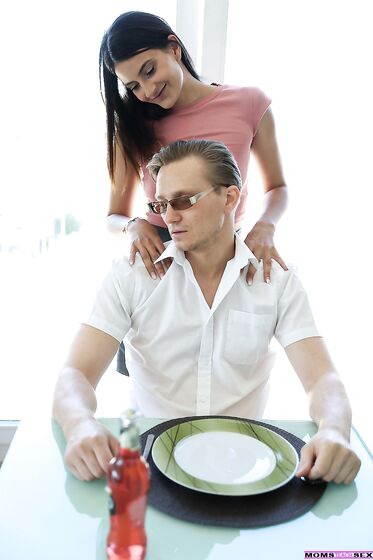 Seduced By My Girlfriends Stepmom - S13:E10