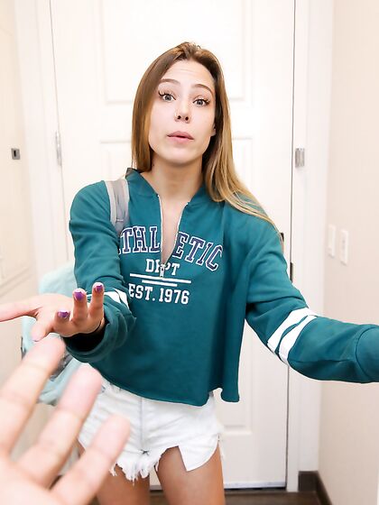 Sharing A Bed With My Step Sister - S11:E10