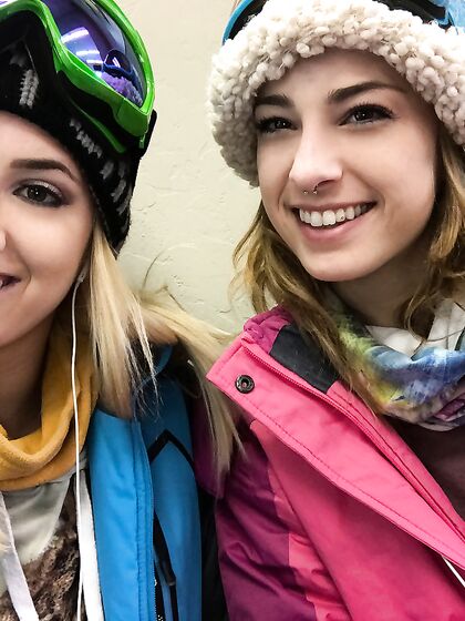 Snow Bunnies 3 - S1:E3