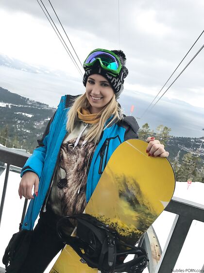 Snow Bunnies 3 - S1:E3