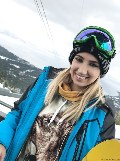 Snow Bunnies 3 - S1:E3