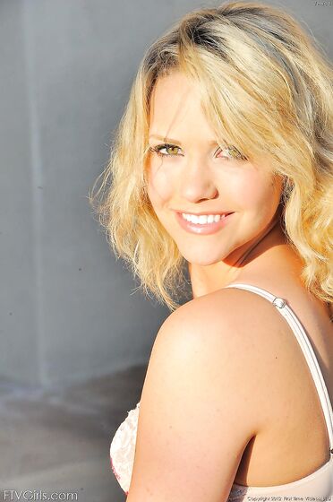 The Summer Girl photos (Mia Malkova)