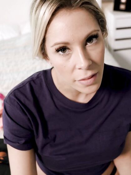 Gorgeous Stepmom Nikki Brooks Gets Nicely Fucked In POV
