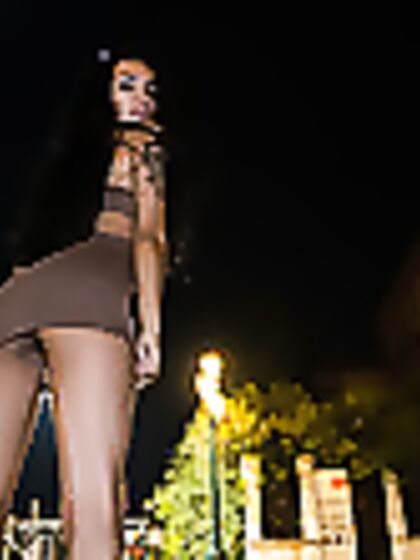 Dulce: Nighttime Venice Without Panties
