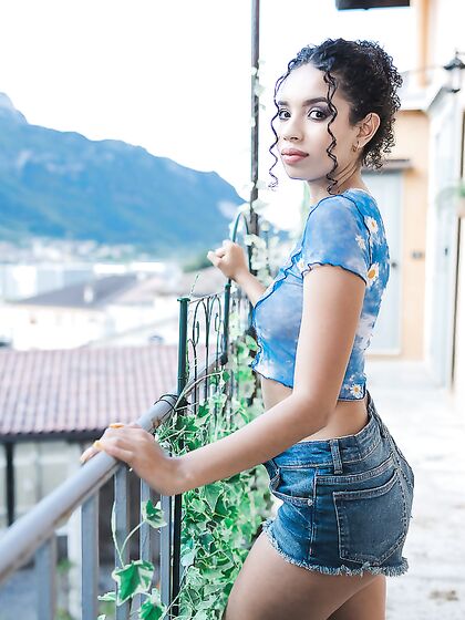 Valery Ponce: Horny With My Dildo