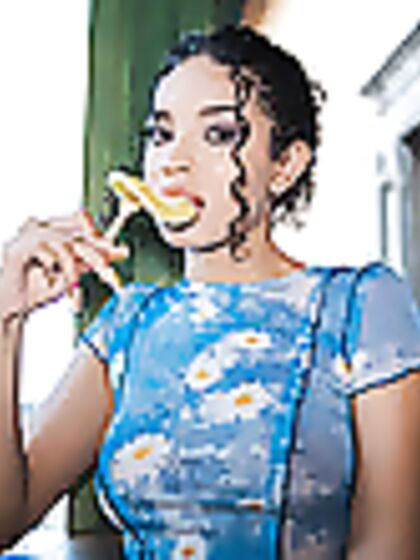 Valery Ponce: Horny With My Dildo