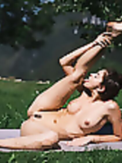 Alissa Foxy: Nude Yoga