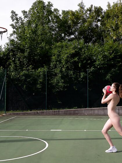 Guinevere Huney: Loves Balls