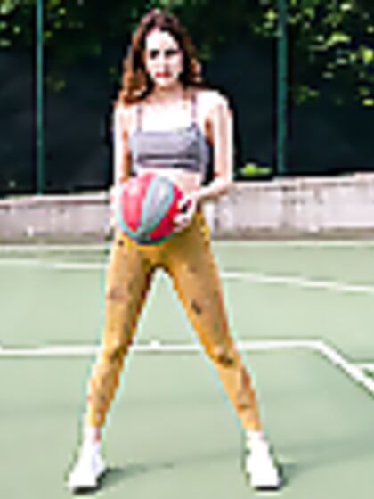 Guinevere Huney: Loves Balls