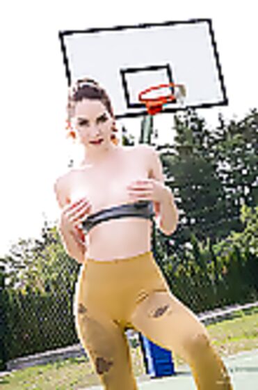 Guinevere Huney: Loves Balls