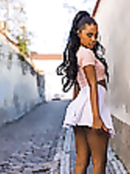 Sofi Vega: In Prague By The River