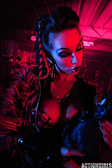 Big Racked Fetish Lady Kobe Kaige With Crazy Make-up Does Some Modeling In The Dark