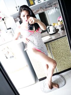 TS Filipina Really Horny Mirror Selfie