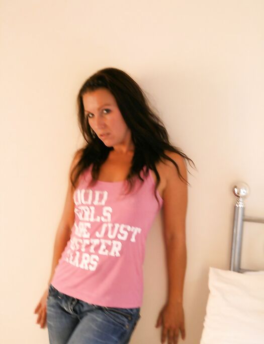 A sexy Bhala Sada Babe