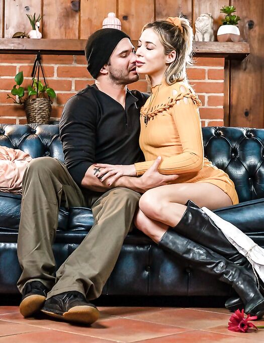 Aiden Ashley Gets Pleasantly Fucked On Leather Couch