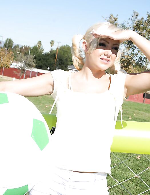 Blonde Soccer Player Lacey Maguire Strips Her Sports Outfit And Becomes Wasted