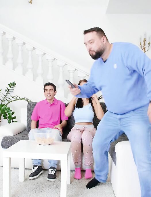 Pajamas Made For Ripping photos (Jordi El Nino Polla, Jennifer Mendez)