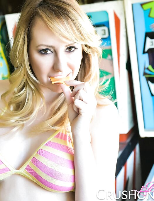 Brett Rossi panty stuffing on pinball machines
