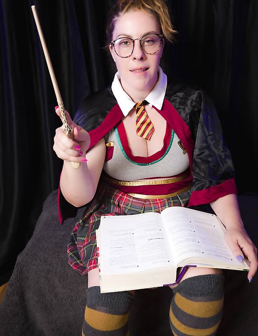 Hogwarts Legacy Student Parody - Zip