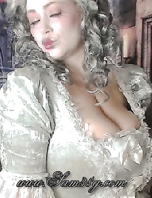 Samantha 38g as Marie Antoinette