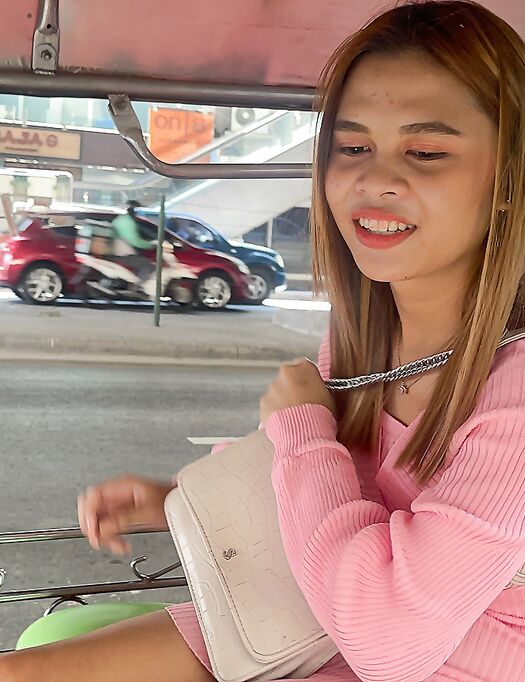 Fah On Tuktuk Patrol - Set 1