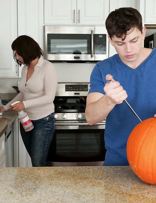 Pumpkin Fuck - S3:E11