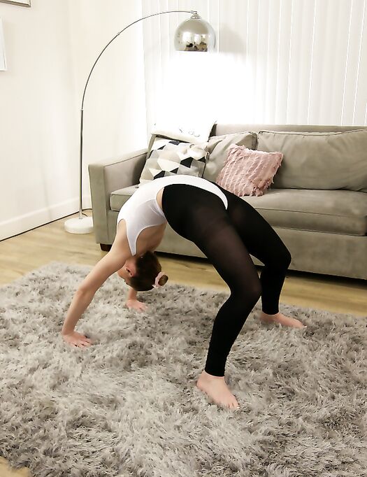 Gymnast Step Sister Rides My Cock - S12:E10